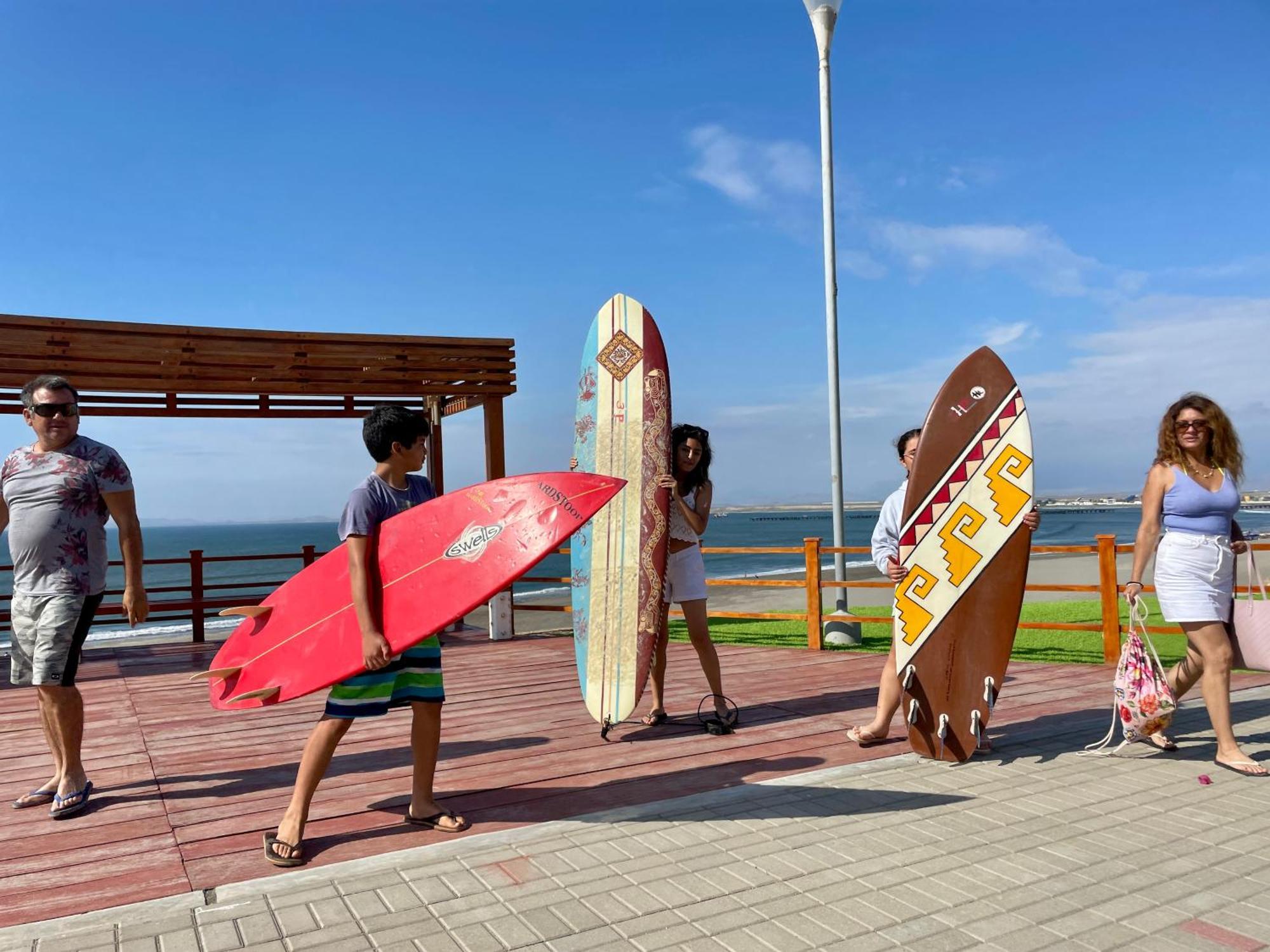 Family Surf Chicama Hotel ปวยร์โต จิกามา ภายนอก รูปภาพ