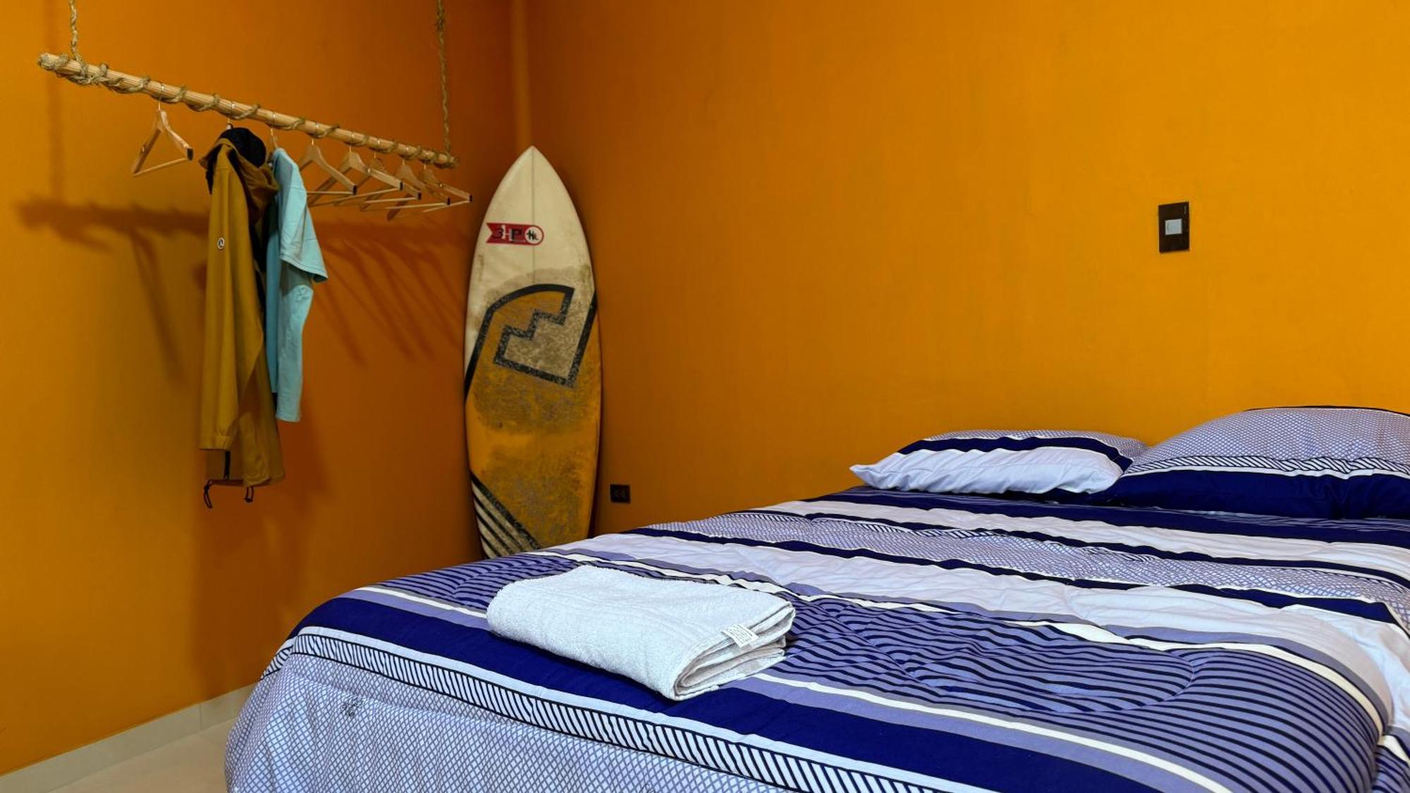 Family Surf Chicama Hotel ปวยร์โต จิกามา ภายนอก รูปภาพ