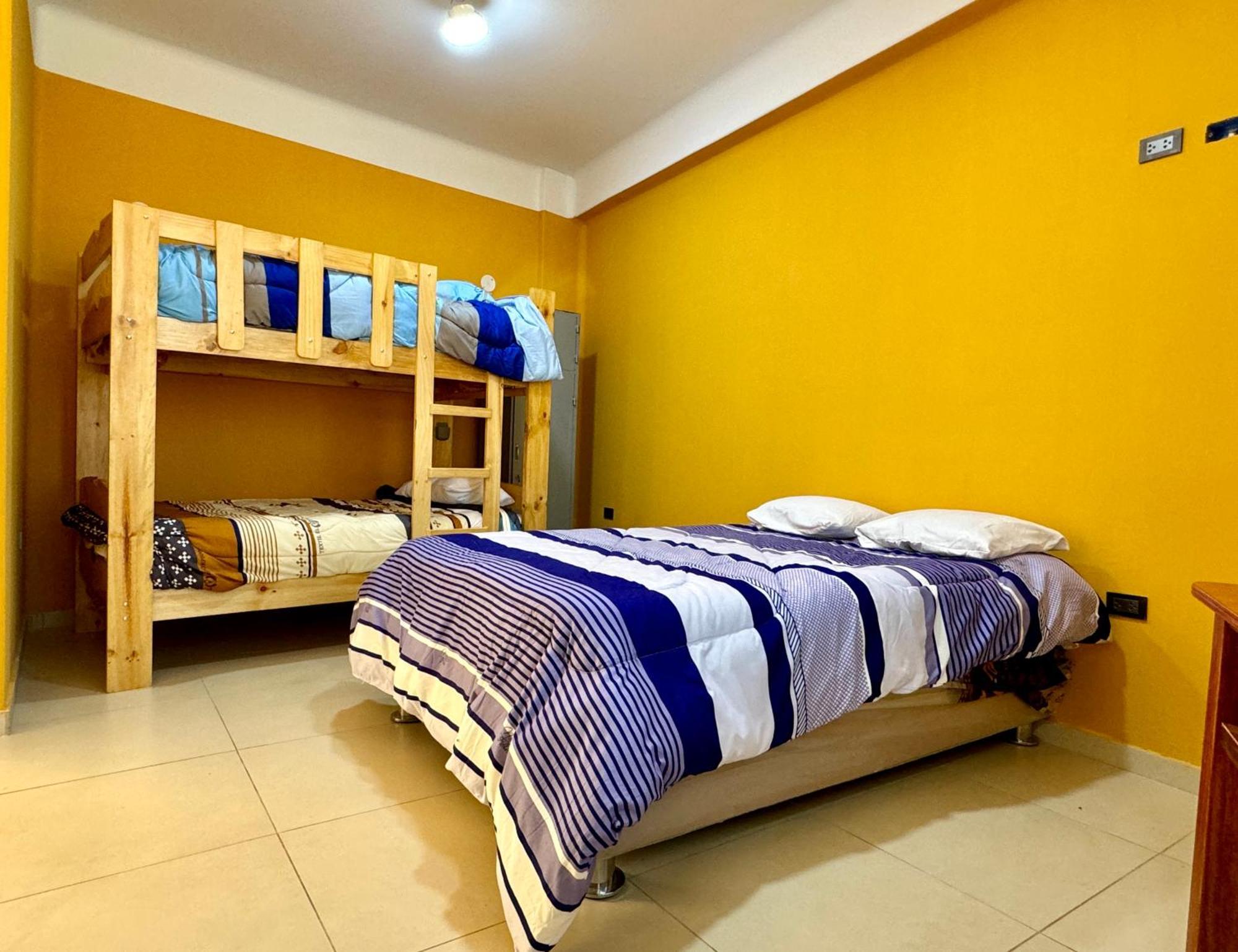 Family Surf Chicama Hotel ปวยร์โต จิกามา ภายนอก รูปภาพ