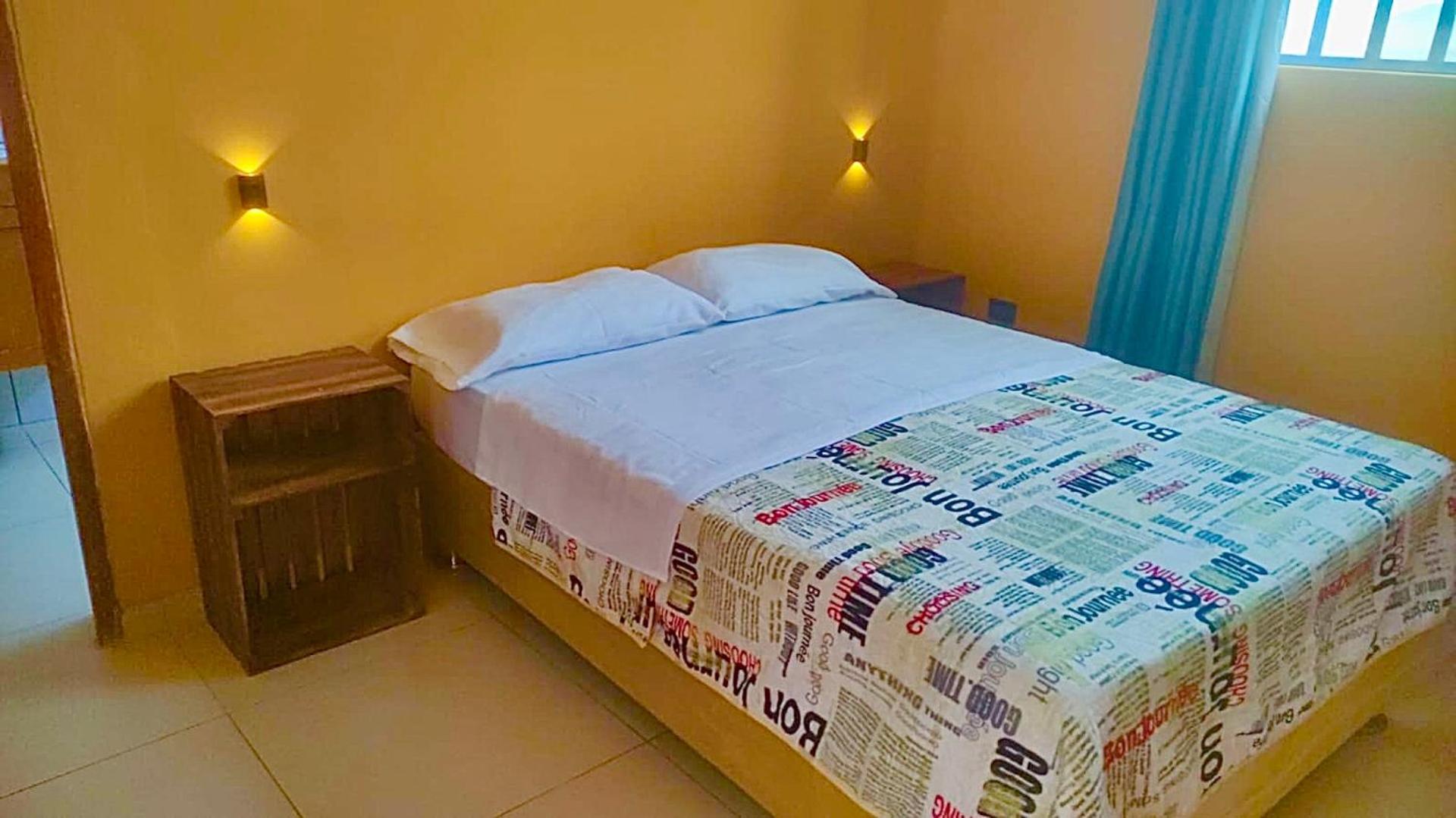 Family Surf Chicama Hotel ปวยร์โต จิกามา ภายนอก รูปภาพ